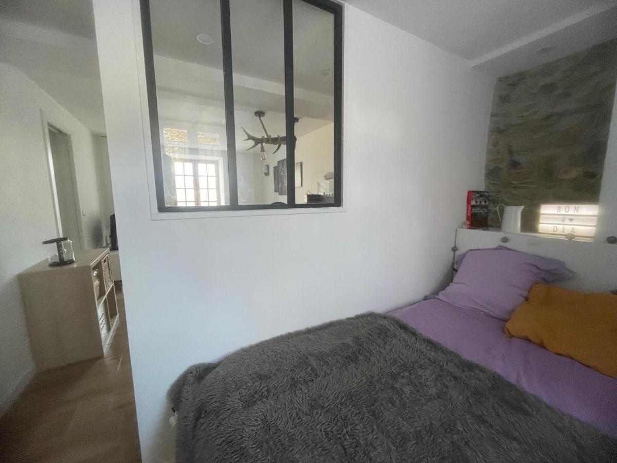 Appartement Avec Chambre Ouverte Бур-Мадам Екстериор снимка